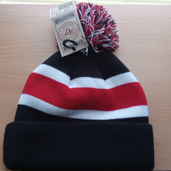 NEW Chicago Bulls NBA 47 Brand Pom Adult Beanie Hat - Picture 2 of 4